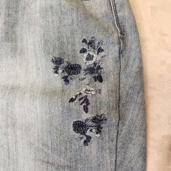 Democracy Ab"solution Embroidered Girlfriend Jeans Size 20W - Picture 14 of 14